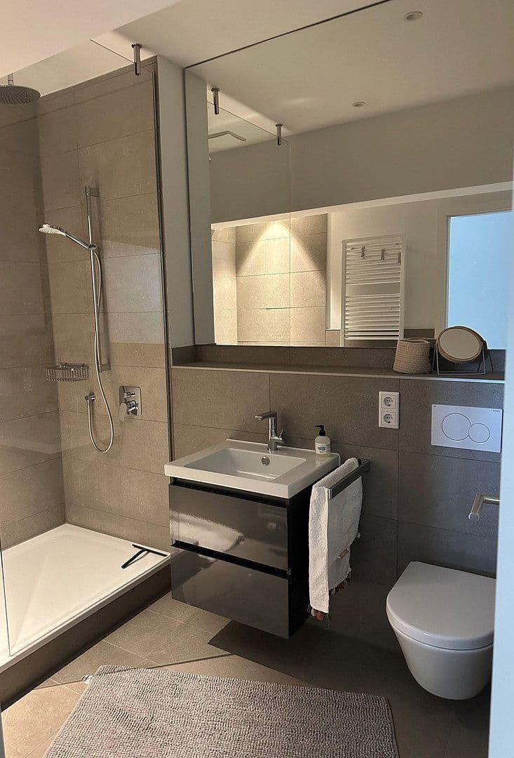 Prenájom bytu 1-izbový 56 m², Fürstenrieder Str. 285, München, Bavorsko Prenájom bytu 1-izbový 56 m², Fürstenrieder Str. 285, München, Bavorsko