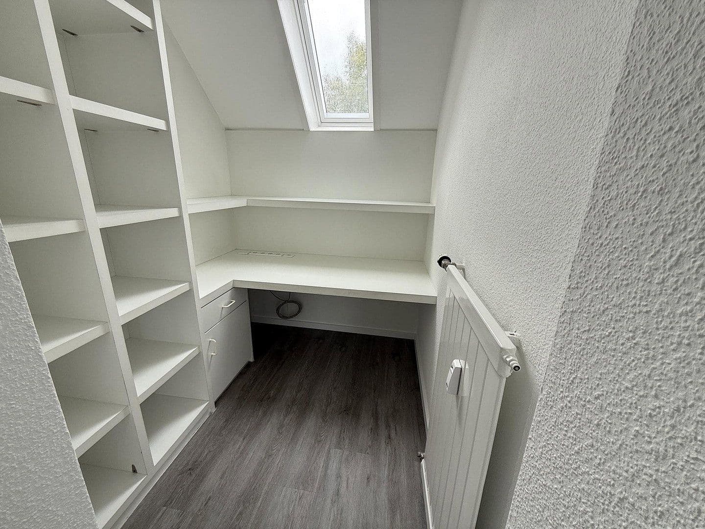 Prenájom bytu 2-izbový 73 m², Leverkusen, Severné Porýnie - Westfálsko Prenájom bytu 2-izbový 73 m², Leverkusen, Severné Porýnie - Westfálsko