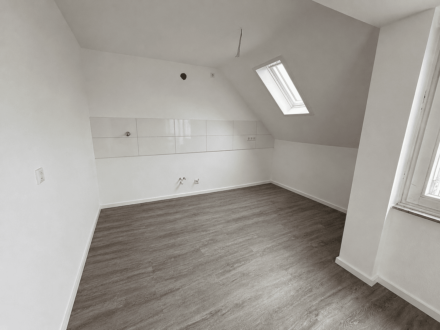 Prenájom bytu 2-izbový 73 m², Leverkusen, Severné Porýnie - Westfálsko Prenájom bytu 2-izbový 73 m², Leverkusen, Severné Porýnie - Westfálsko
