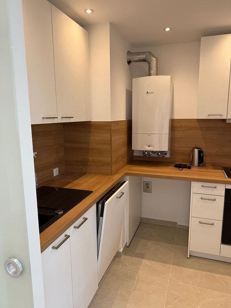 Prenájom bytu 3-izbový 76 m², Traubenstraße 10, Stuttgart West, Bádensko-Wurttembersko Prenájom bytu 3-izbový 76 m², Traubenstraße 10, Stuttgart West, Bádensko-Wurttembersko