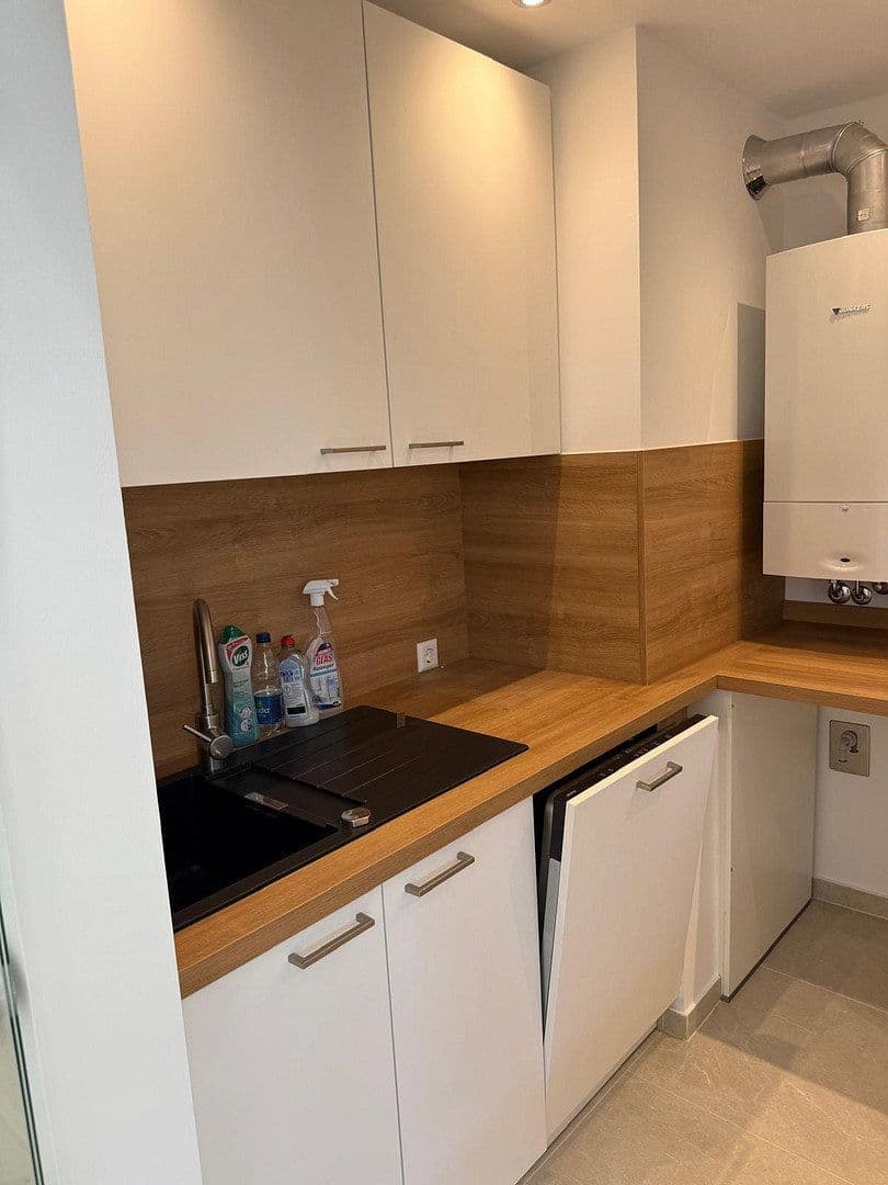 Prenájom bytu 3-izbový 76 m², Traubenstraße 10, Stuttgart West, Bádensko-Wurttembersko Prenájom bytu 3-izbový 76 m², Traubenstraße 10, Stuttgart West, Bádensko-Wurttembersko