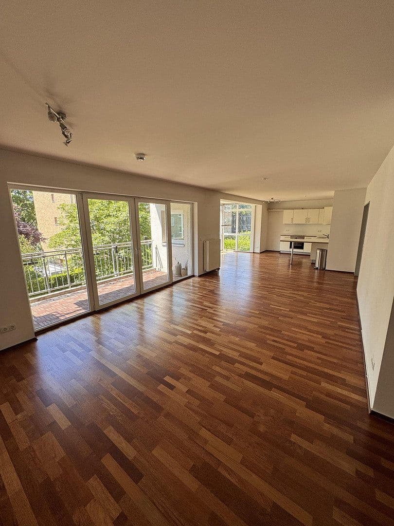 Predaj bytu 3-izbový 112 m², Winterhuder Weg 43, Hamburg, Hamburg Predaj bytu 3-izbový 112 m², Winterhuder Weg 43, Hamburg, Hamburg