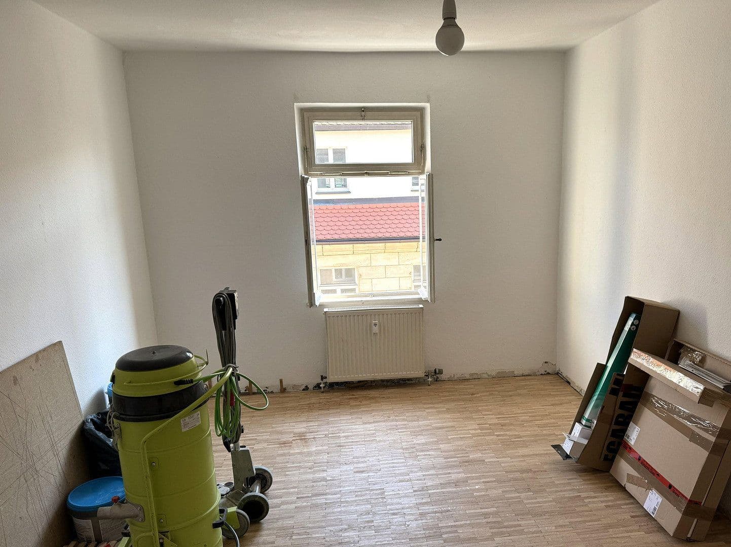 Prenájom bytu 2-izbový 40 m², Vierzigmannstrasse 15, Erlangen, Bavorsko Prenájom bytu 2-izbový 40 m², Vierzigmannstrasse 15, Erlangen, Bavorsko