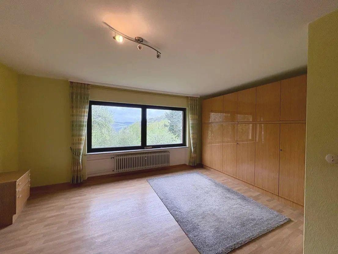 Predaj domu 172 m², pozemok 1.234 m², Hunsrückstraße 2, Horath, Porýnie-Falcko Predaj domu 172 m², pozemok 1.234 m², Hunsrückstraße 2, Horath, Porýnie-Falcko