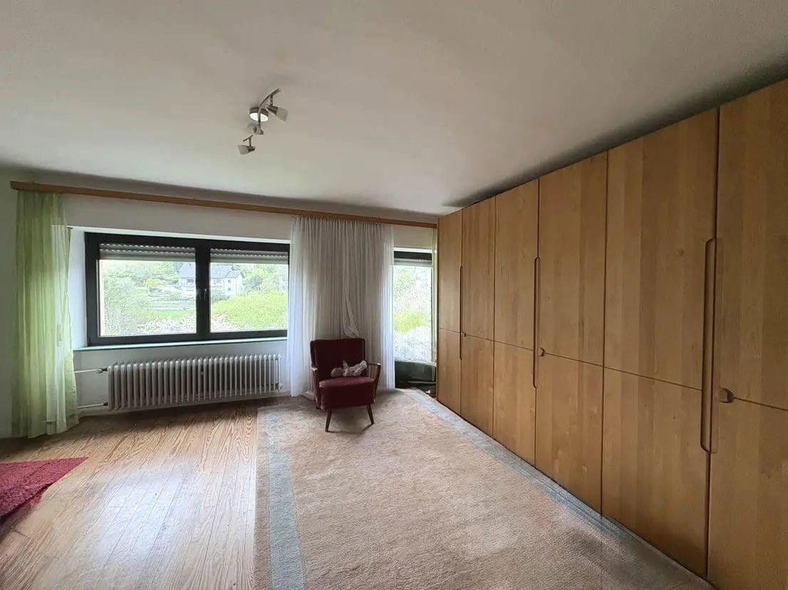 Predaj domu 172 m², pozemok 1.234 m², Hunsrückstraße 2, Horath, Porýnie-Falcko Predaj domu 172 m², pozemok 1.234 m², Hunsrückstraße 2, Horath, Porýnie-Falcko