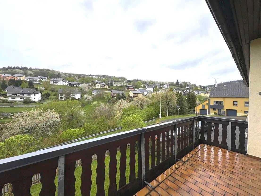 Predaj domu 172 m², pozemok 1.234 m², Hunsrückstraße 2, Horath, Porýnie-Falcko Predaj domu 172 m², pozemok 1.234 m², Hunsrückstraße 2, Horath, Porýnie-Falcko