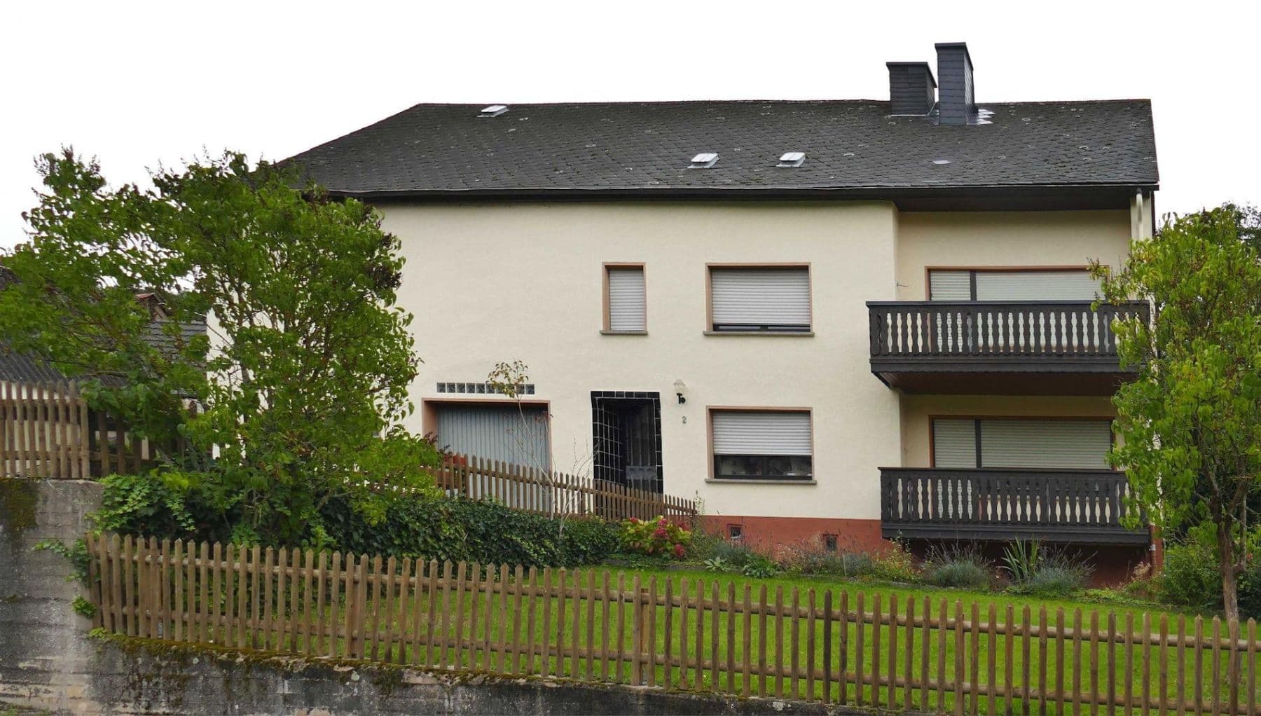 Predaj domu 172 m², pozemok 1.234 m², Hunsrückstraße 2, Horath, Porýnie-Falcko Predaj domu 172 m², pozemok 1.234 m², Hunsrückstraße 2, Horath, Porýnie-Falcko