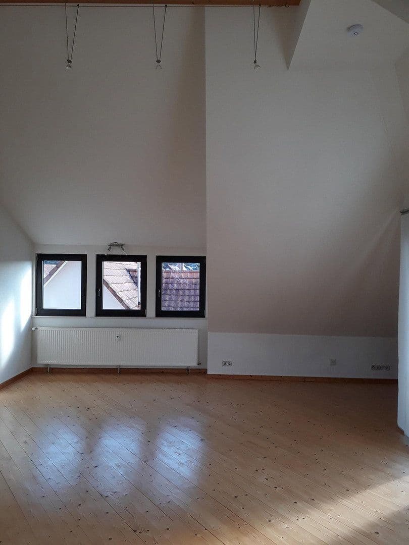 Prenájom bytu 2-izbový 70 m², Mettlach, Sársko Prenájom bytu 2-izbový 70 m², Mettlach, Sársko