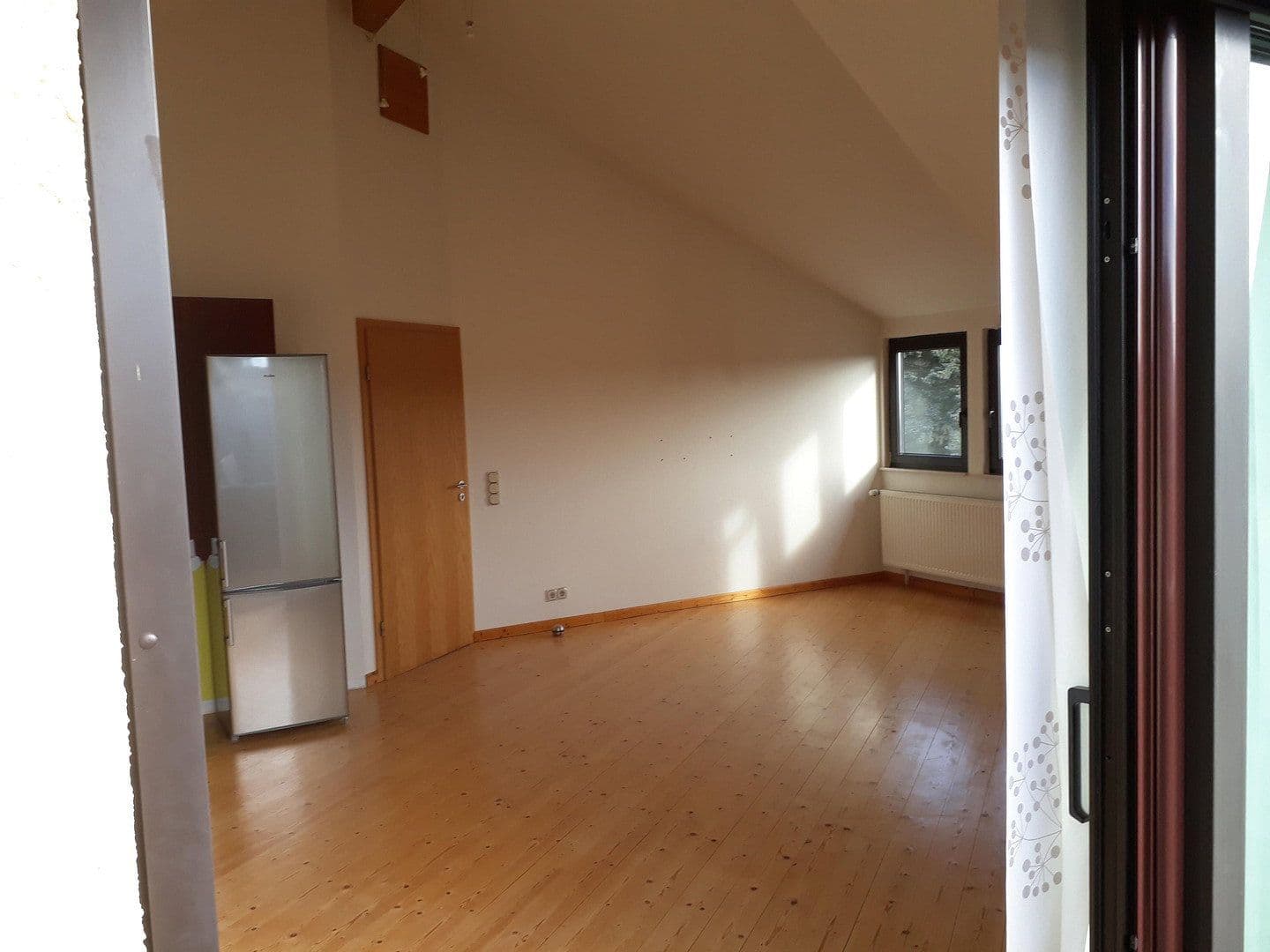 Prenájom bytu 2-izbový 70 m², Mettlach, Sársko Prenájom bytu 2-izbový 70 m², Mettlach, Sársko