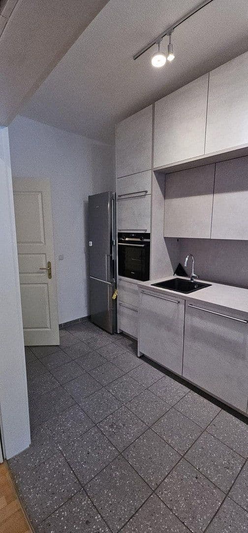 Predaj bytu 2-izbový 61 m², Berlin, Berlín Predaj bytu 2-izbový 61 m², Berlin, Berlín