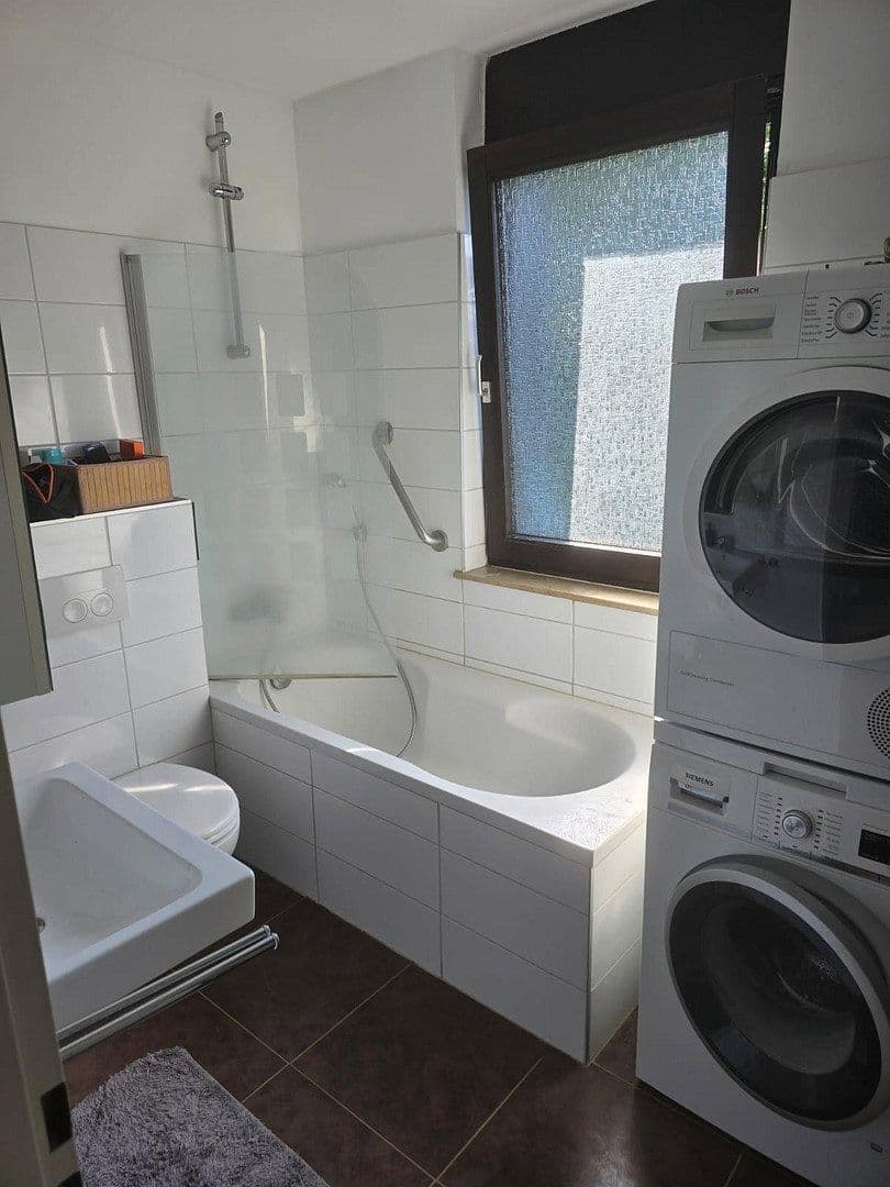 Prenájom bytu 3-izbový 79 m², Haydnstraße 128, Mettmann, Severné Porýnie - Westfálsko Prenájom bytu 3-izbový 79 m², Haydnstraße 128, Mettmann, Severné Porýnie - Westfálsko