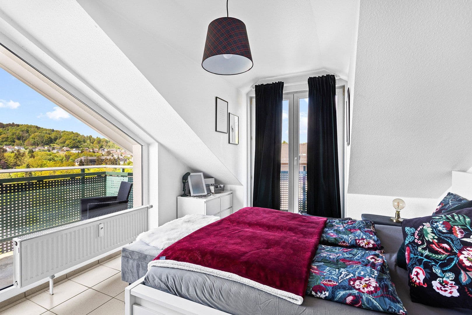 Predaj domu 750 m², pozemok 982 m², Bad Orb, Hesensko Predaj domu 750 m², pozemok 982 m², Bad Orb, Hesensko