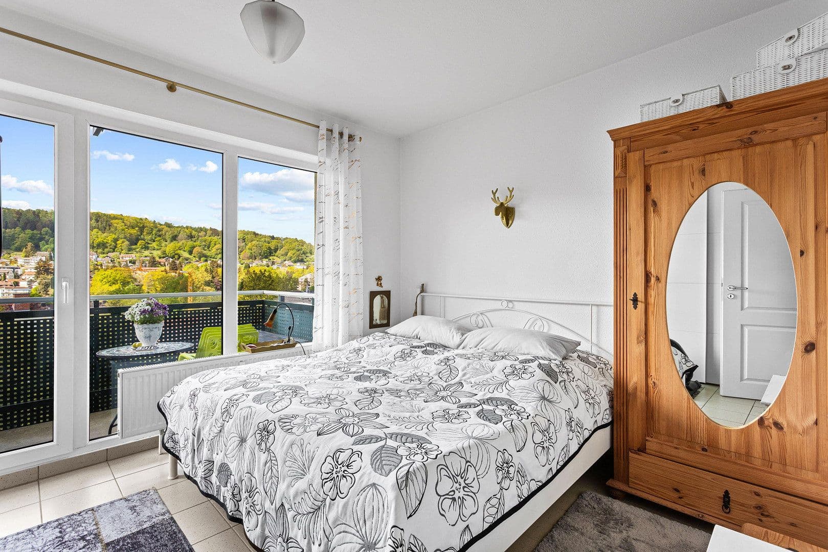 Predaj domu 750 m², pozemok 982 m², Bad Orb, Hesensko Predaj domu 750 m², pozemok 982 m², Bad Orb, Hesensko