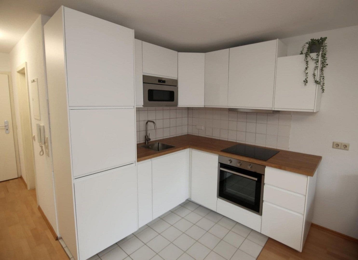 Prenájom bytu 1-izbový 53 m², Wilhelm-Leuschner-Straße 47, Karlsruhe, Bádensko-Wurttembersko Prenájom bytu 1-izbový 53 m², Wilhelm-Leuschner-Straße 47, Karlsruhe, Bádensko-Wurttembersko