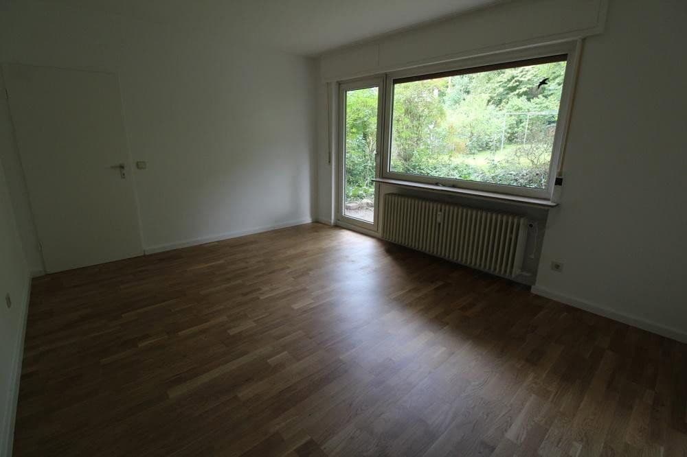 Prenájom bytu 3-izbový 104 m², Frankensteinerstr. 146, Darmstadt - Eberstadt, Hesensko Prenájom bytu 3-izbový 104 m², Frankensteinerstr. 146, Darmstadt - Eberstadt, Hesensko