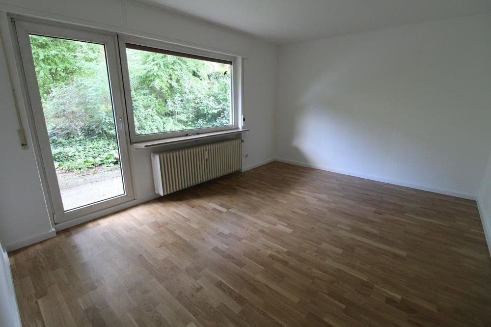 Prenájom bytu 3-izbový 104 m², Frankensteinerstr. 146, Darmstadt - Eberstadt, Hesensko Prenájom bytu 3-izbový 104 m², Frankensteinerstr. 146, Darmstadt - Eberstadt, Hesensko