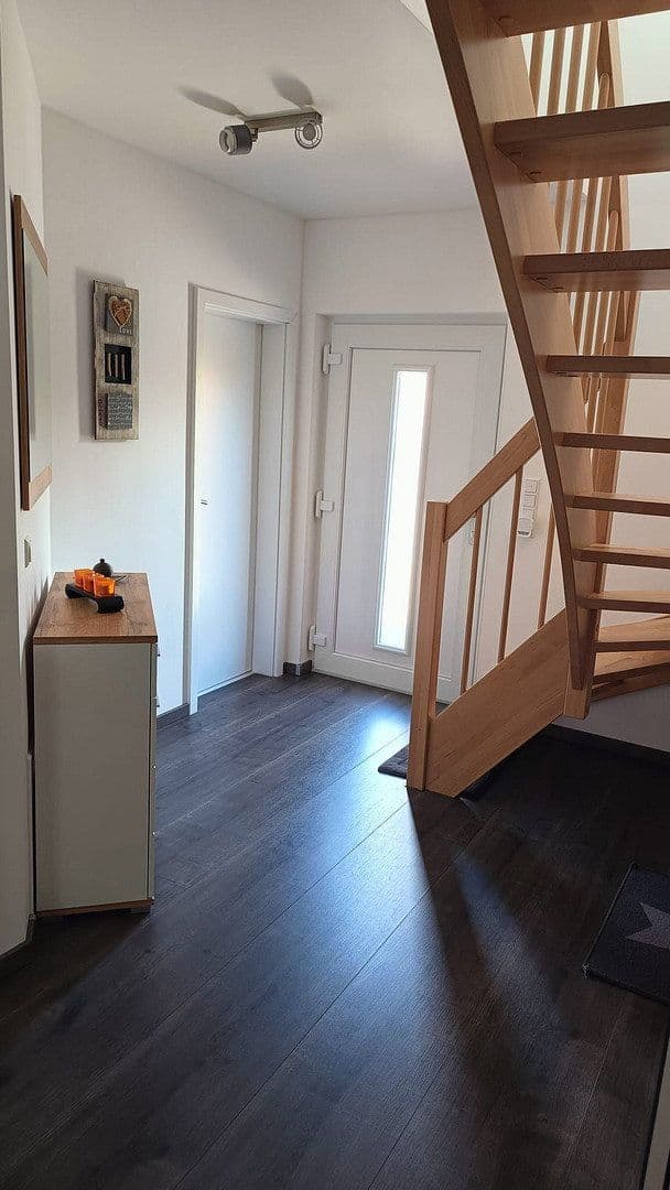 Predaj domu 112 m², pozemok 439 m², Haiterbach, Bádensko-Wurttembersko Predaj domu 112 m², pozemok 439 m², Haiterbach, Bádensko-Wurttembersko