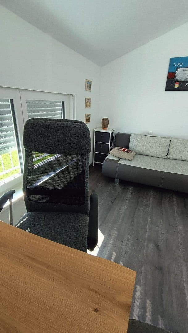Predaj domu 112 m², pozemok 439 m², Haiterbach, Bádensko-Wurttembersko Predaj domu 112 m², pozemok 439 m², Haiterbach, Bádensko-Wurttembersko