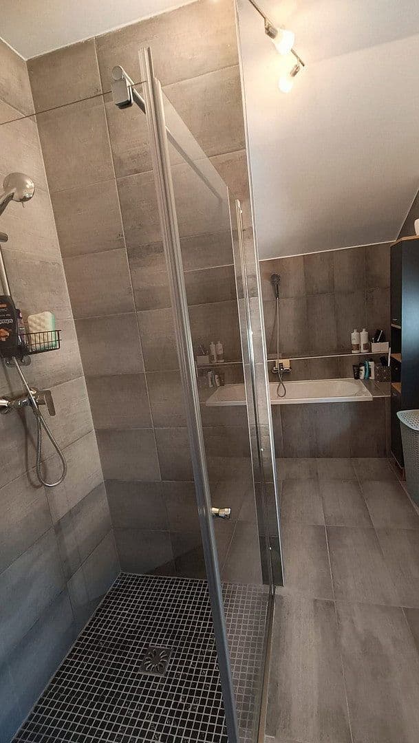 Predaj domu 112 m², pozemok 439 m², Haiterbach, Bádensko-Wurttembersko Predaj domu 112 m², pozemok 439 m², Haiterbach, Bádensko-Wurttembersko