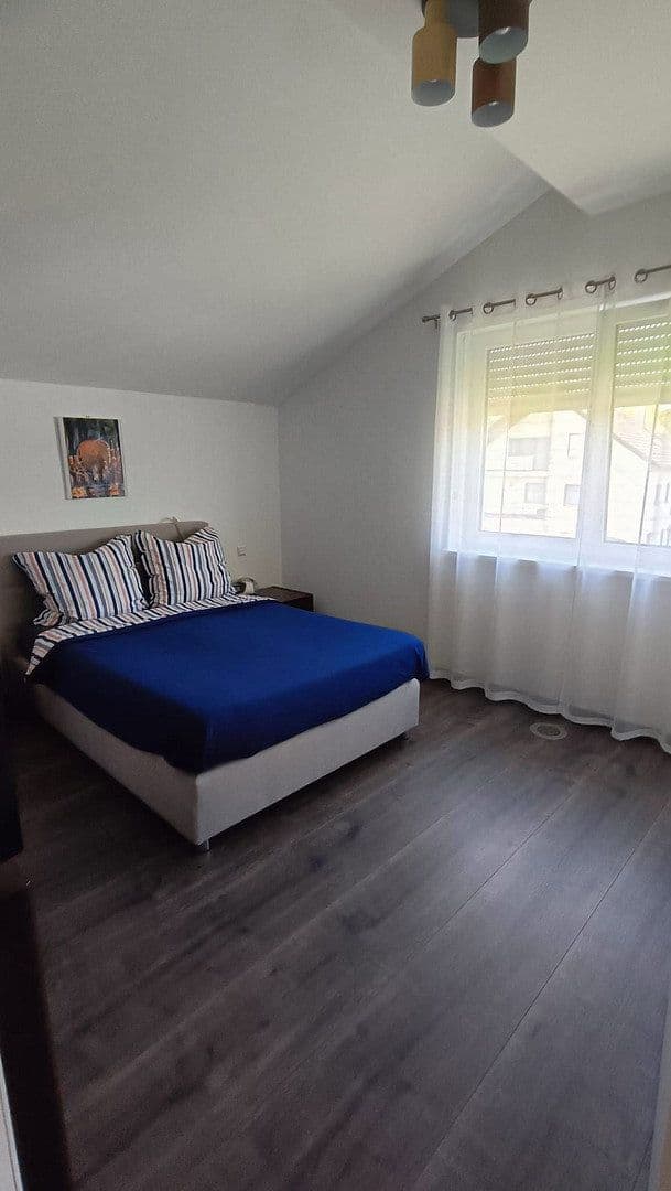 Predaj domu 112 m², pozemok 439 m², Haiterbach, Bádensko-Wurttembersko Predaj domu 112 m², pozemok 439 m², Haiterbach, Bádensko-Wurttembersko