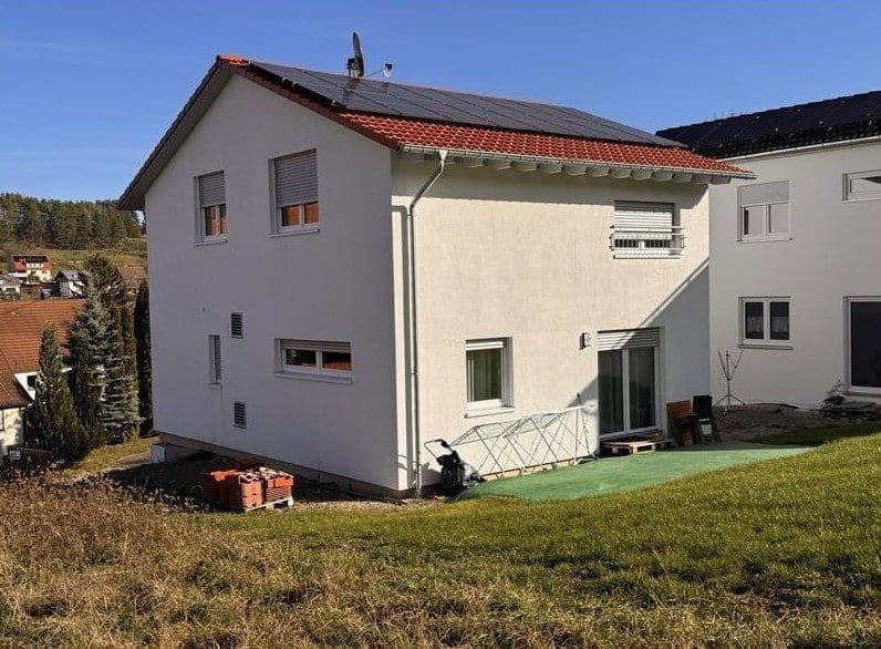 Predaj domu 112 m², pozemok 439 m², Haiterbach, Bádensko-Wurttembersko Predaj domu 112 m², pozemok 439 m², Haiterbach, Bádensko-Wurttembersko