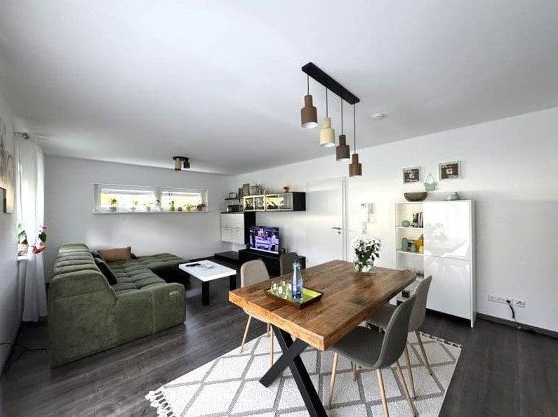 Predaj domu 112 m², pozemok 439 m², Haiterbach, Bádensko-Wurttembersko Predaj domu 112 m², pozemok 439 m², Haiterbach, Bádensko-Wurttembersko