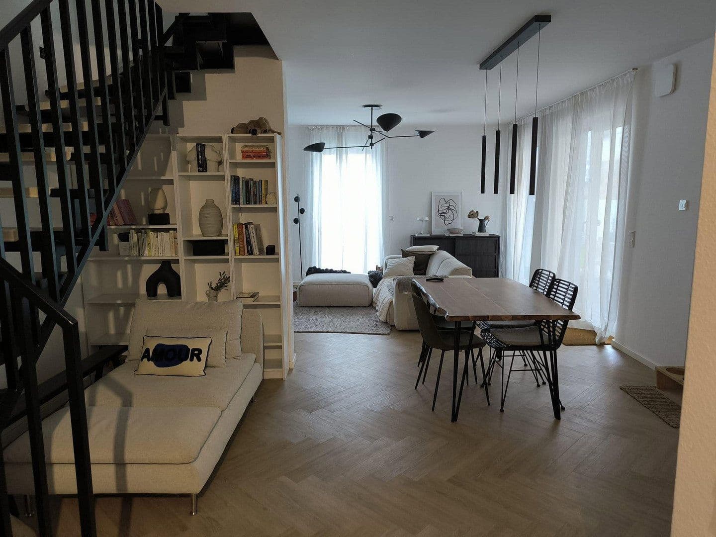 Predaj bytu 5-izbový 145 m², Niedernhausen, Hesensko Predaj bytu 5-izbový 145 m², Niedernhausen, Hesensko