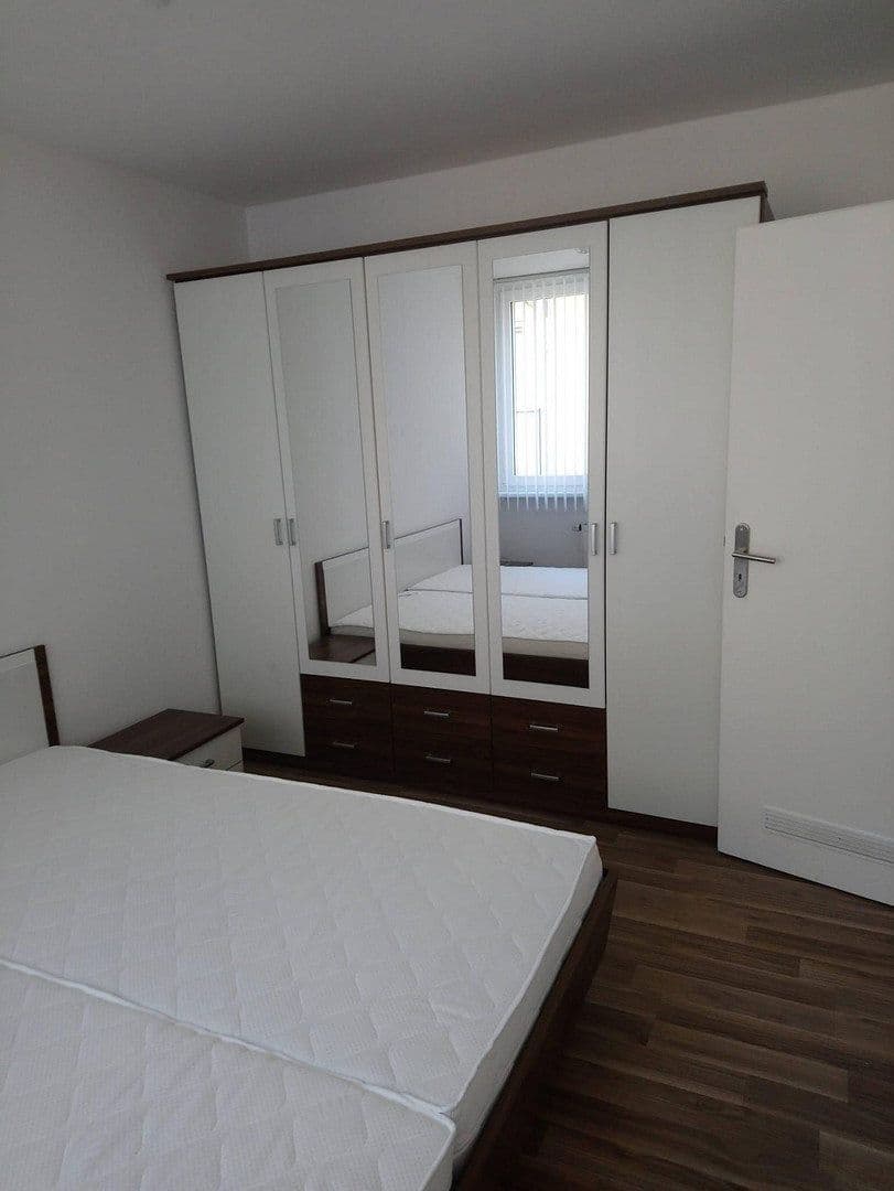Prenájom bytu 2-izbový 45 m², Köln, Severné Porýnie - Westfálsko Prenájom bytu 2-izbový 45 m², Köln, Severné Porýnie - Westfálsko