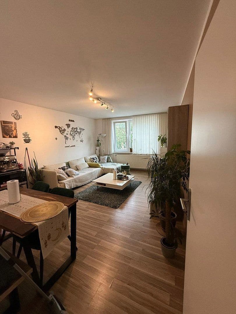 Prenájom bytu 2-izbový 45 m², Köln, Severné Porýnie - Westfálsko Prenájom bytu 2-izbový 45 m², Köln, Severné Porýnie - Westfálsko