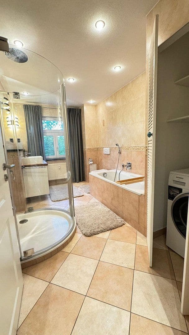 Prenájom bytu 2-izbový 57 m², Hegelstrasse.1, Zwickau, Sasko Prenájom bytu 2-izbový 57 m², Hegelstrasse.1, Zwickau, Sasko