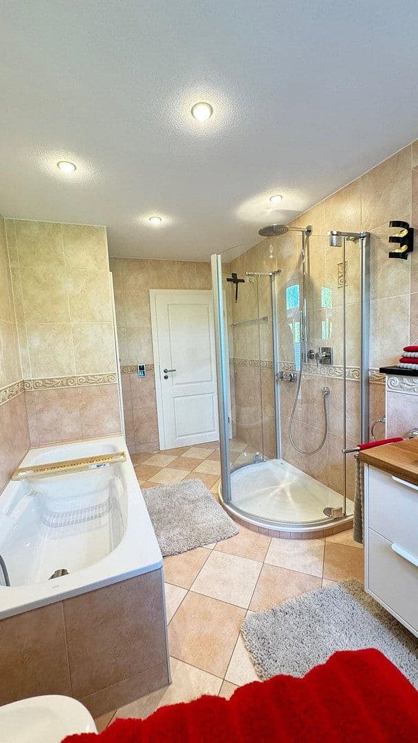 Prenájom bytu 2-izbový 57 m², Hegelstrasse.1, Zwickau, Sasko Prenájom bytu 2-izbový 57 m², Hegelstrasse.1, Zwickau, Sasko