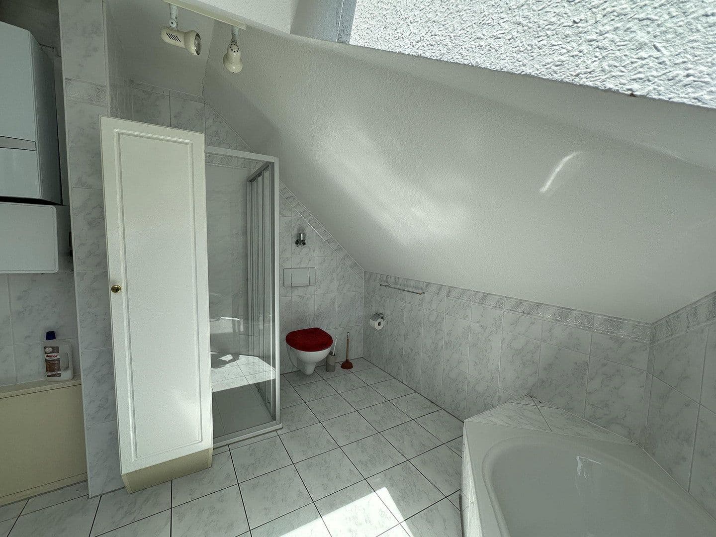 Prenájom bytu 4-izbový 106 m², Landgraf-Karl-Straße 19 A, Kassel, Hesensko Prenájom bytu 4-izbový 106 m², Landgraf-Karl-Straße 19 A, Kassel, Hesensko