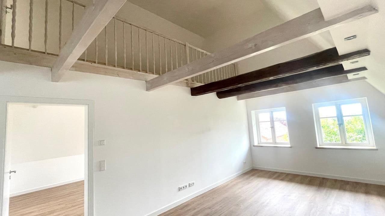 Prenájom bytu 4-izbový 124 m², Hollern-Twielenfleth, Dolné Sasko Prenájom bytu 4-izbový 124 m², Hollern-Twielenfleth, Dolné Sasko