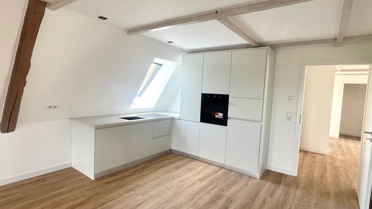 Prenájom bytu 4-izbový 124 m², Hollern-Twielenfleth, Dolné Sasko Prenájom bytu 4-izbový 124 m², Hollern-Twielenfleth, Dolné Sasko
