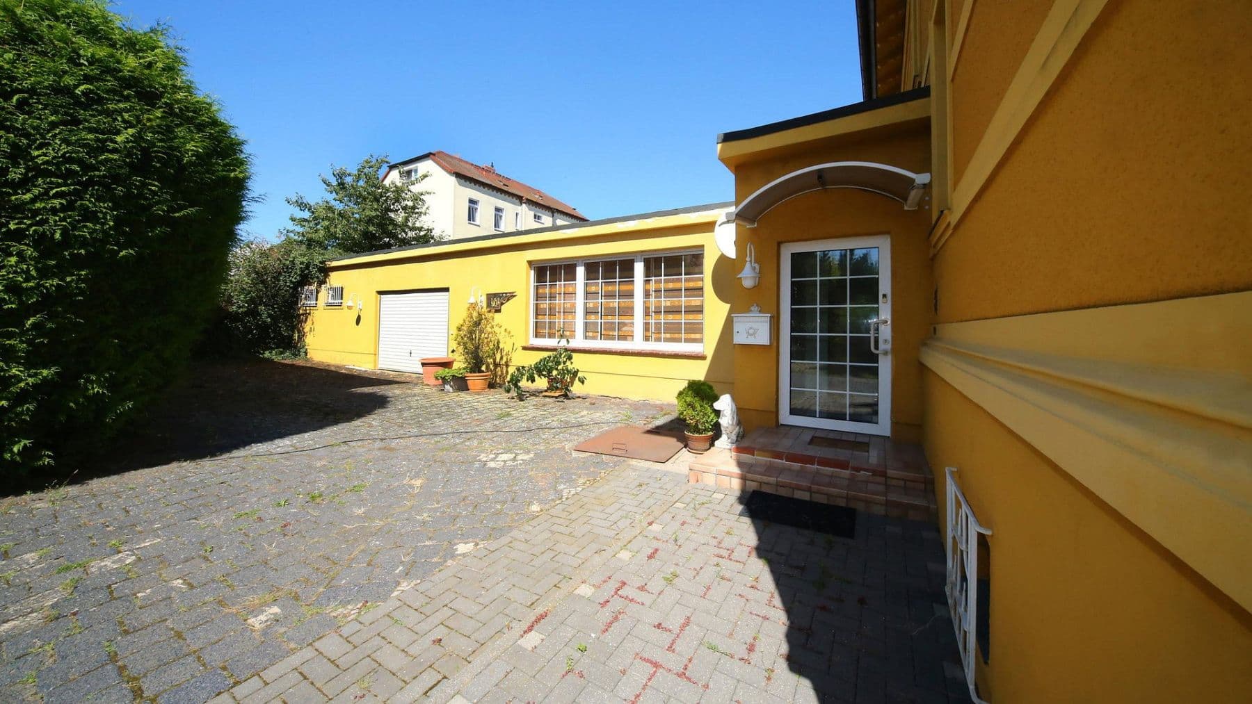 Predaj domu 275 m², pozemok 664 m², Teutschenthal, Sasko-Anhaltsko Predaj domu 275 m², pozemok 664 m², Teutschenthal, Sasko-Anhaltsko