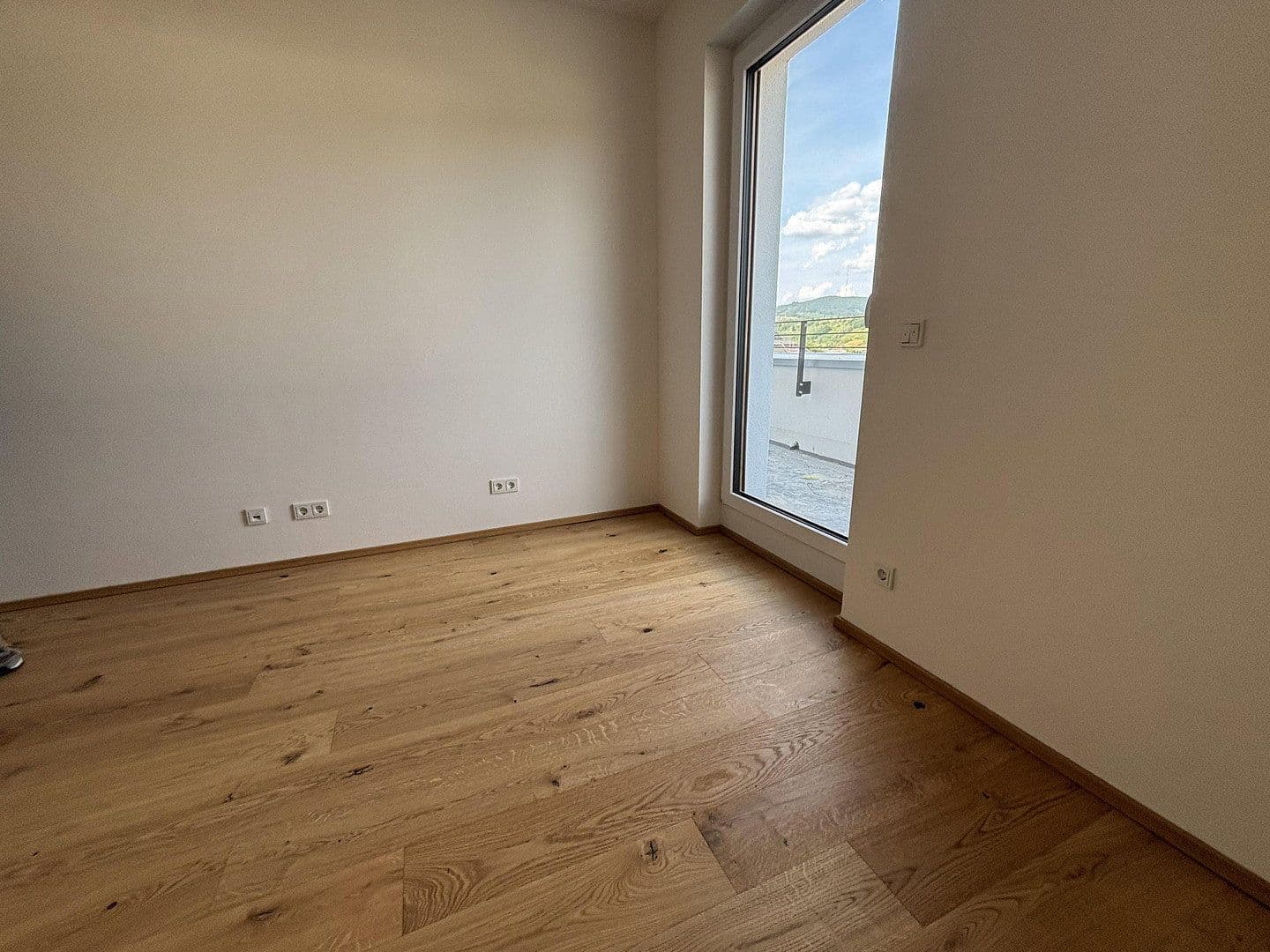 Prenájom bytu 3-izbový 138 m², Saarburg, Porýnie-Falcko Prenájom bytu 3-izbový 138 m², Saarburg, Porýnie-Falcko