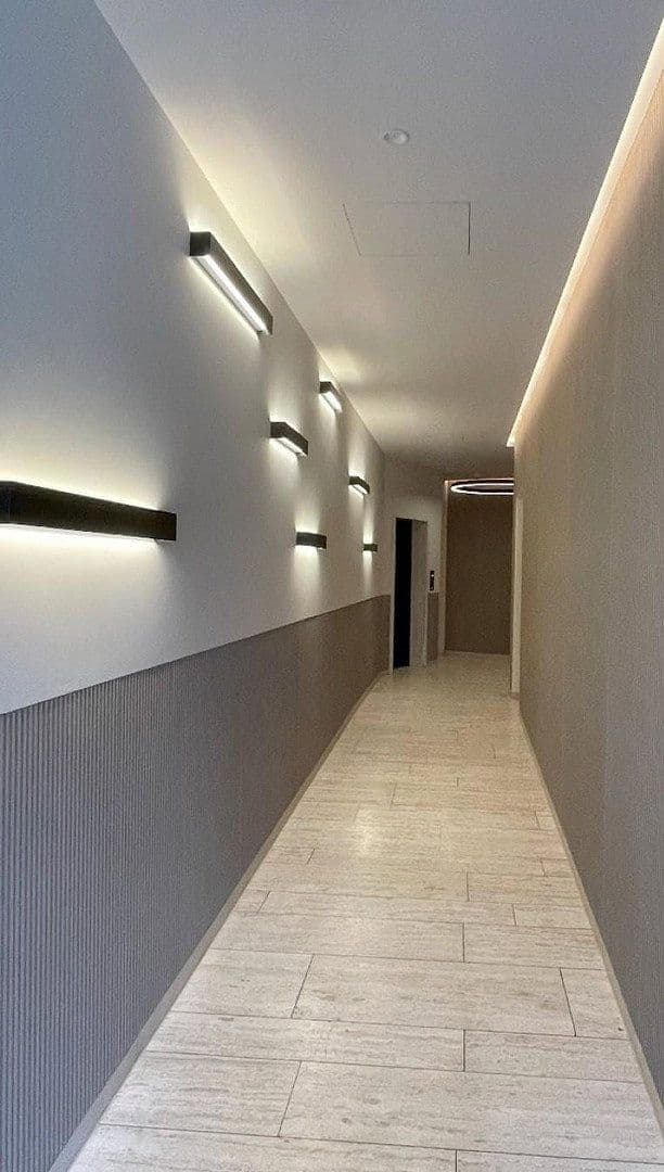 Prenájom kancelárie 135 m², Stuttgart, Bádensko-Wurttembersko Prenájom kancelárie 135 m², Stuttgart, Bádensko-Wurttembersko