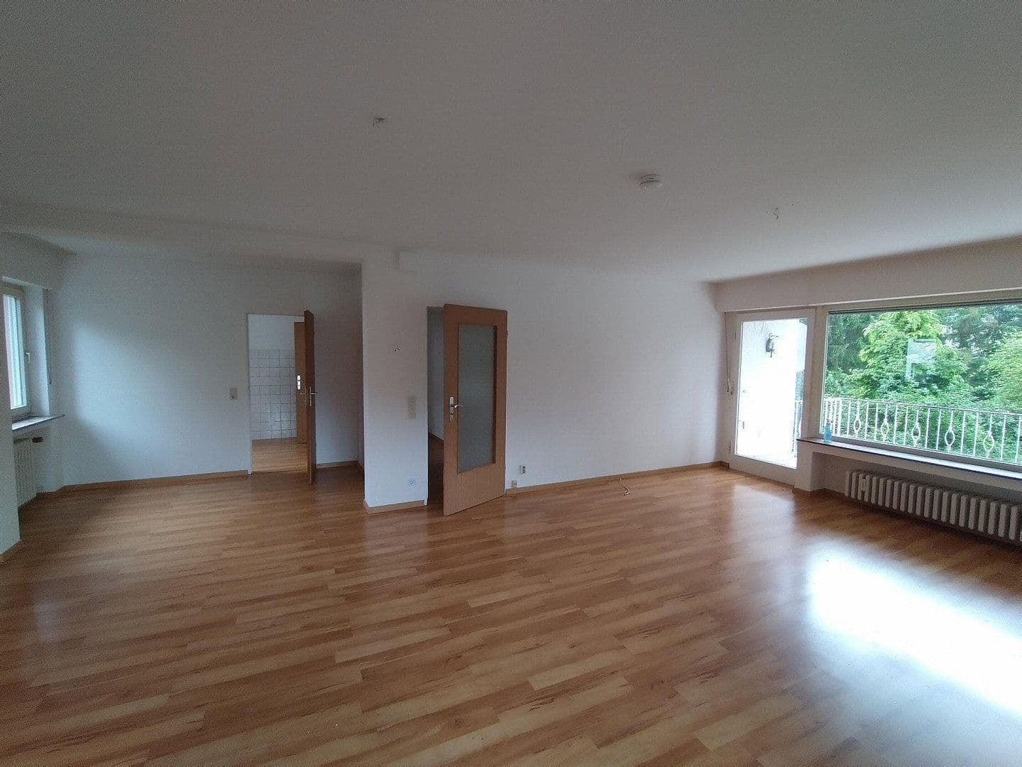 Prenájom bytu 4-izbový 106 m², Kuhstr. 11b, Wachtberg, Severné Porýnie - Westfálsko Prenájom bytu 4-izbový 106 m², Kuhstr. 11b, Wachtberg, Severné Porýnie - Westfálsko