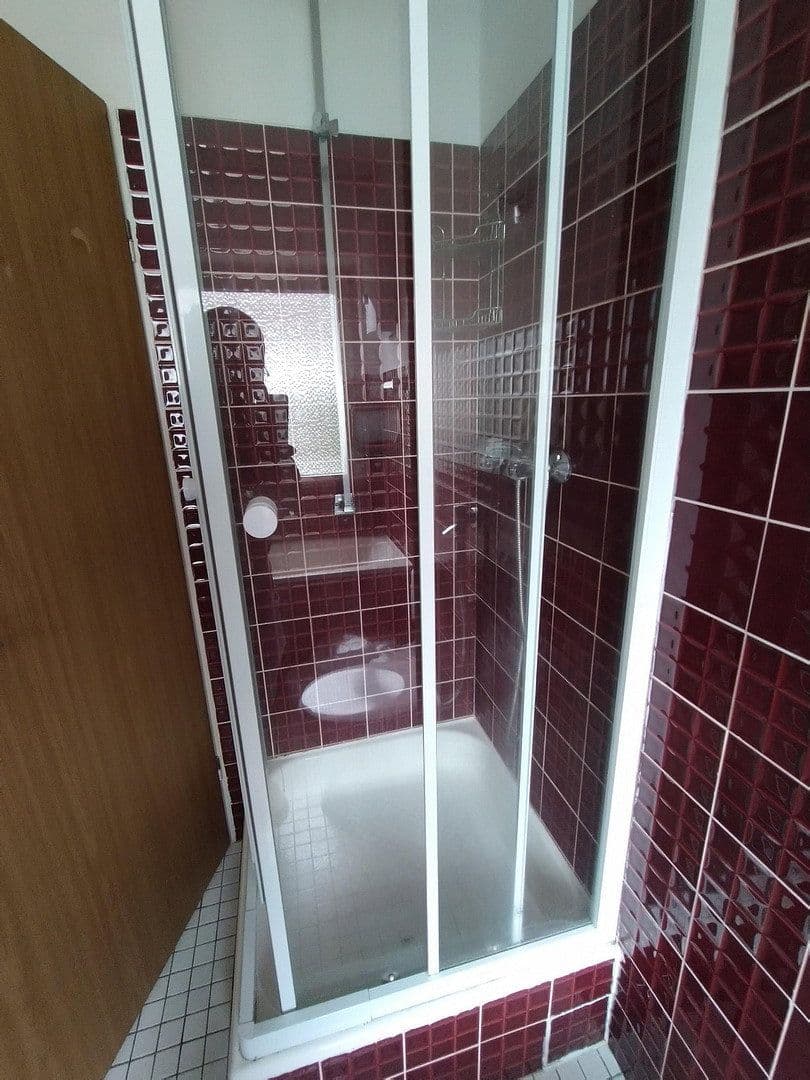 Prenájom bytu 4-izbový 106 m², Kuhstr. 11b, Wachtberg, Severné Porýnie - Westfálsko Prenájom bytu 4-izbový 106 m², Kuhstr. 11b, Wachtberg, Severné Porýnie - Westfálsko