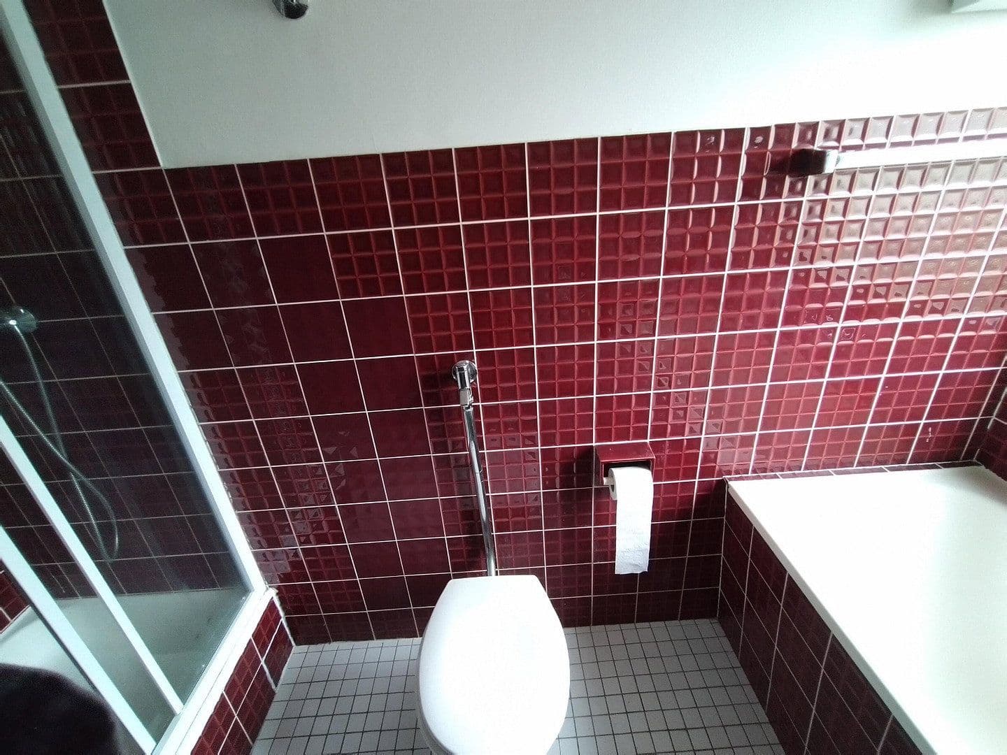 Prenájom bytu 4-izbový 106 m², Kuhstr. 11b, Wachtberg, Severné Porýnie - Westfálsko Prenájom bytu 4-izbový 106 m², Kuhstr. 11b, Wachtberg, Severné Porýnie - Westfálsko