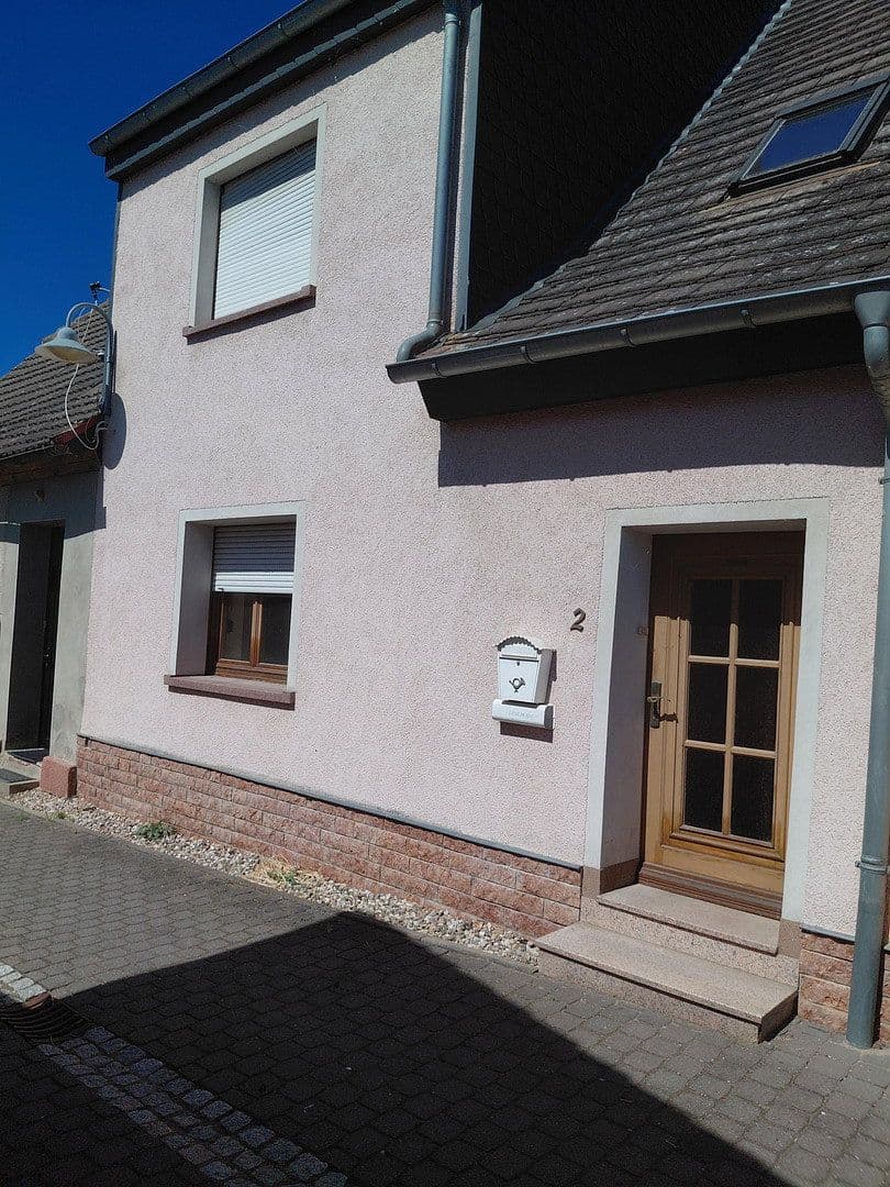 Predaj domu 85 m², pozemok 233 m², Zerbst/Anhalt, Sasko-Anhaltsko Predaj domu 85 m², pozemok 233 m², Zerbst/Anhalt, Sasko-Anhaltsko