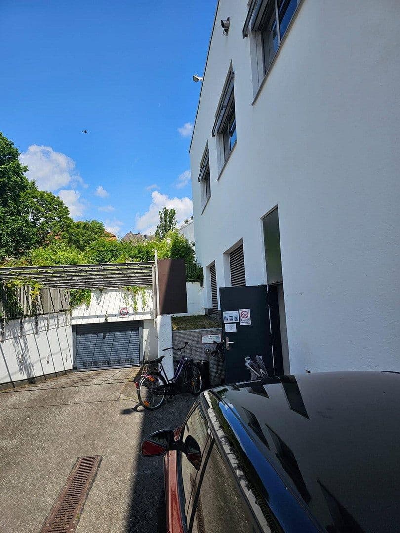 Prenájom nebytového priestoru 180 m², Wiesecker Weg,17, Gießen, Hesensko Prenájom nebytového priestoru 180 m², Wiesecker Weg,17, Gießen, Hesensko