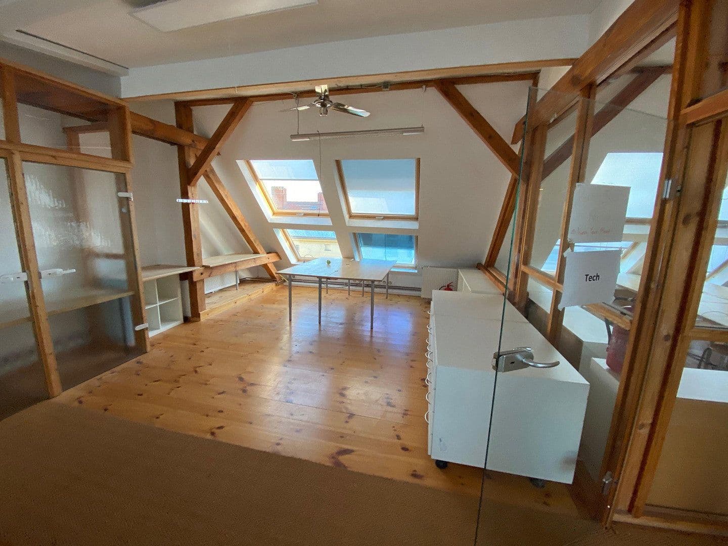 Predaj bytu 7-izbový 205 m², Berlin, Berlín Predaj bytu 7-izbový 205 m², Berlin, Berlín
