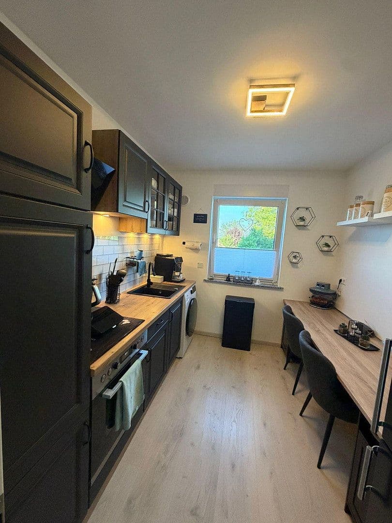 Prenájom bytu 2-izbový 56 m², Baunatal, Hesensko Prenájom bytu 2-izbový 56 m², Baunatal, Hesensko
