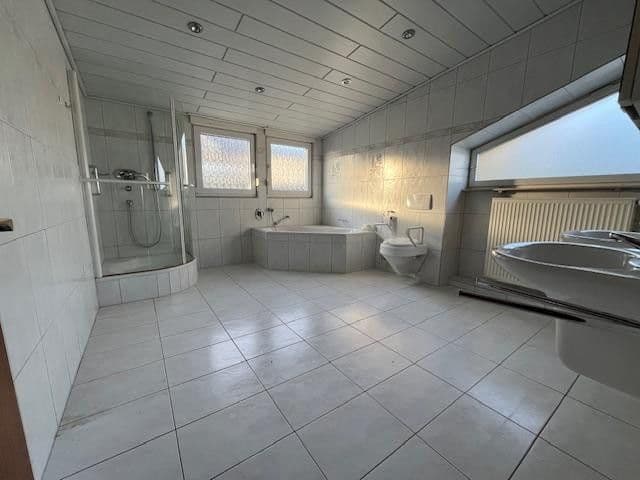 Predaj domu 175 m², pozemok 560 m², Schauinslandstr.14, Karlsbad, Bádensko-Wurttembersko Predaj domu 175 m², pozemok 560 m², Schauinslandstr.14, Karlsbad, Bádensko-Wurttembersko