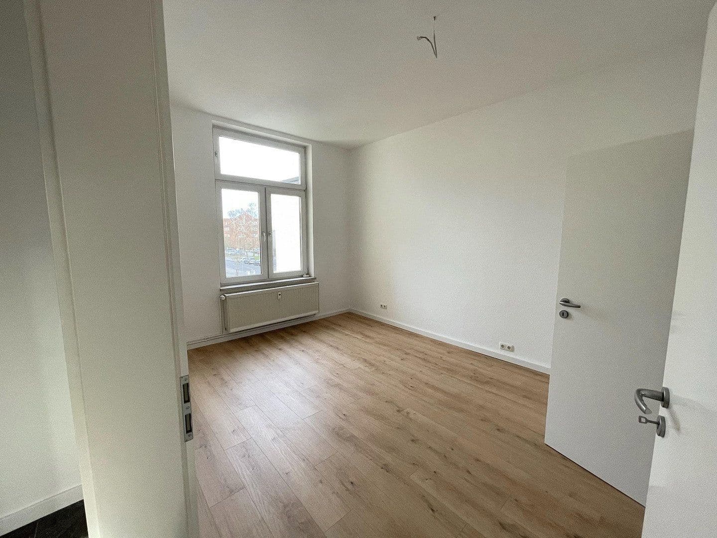 Prenájom bytu 3-izbový 103 m², Güstrow, Meklenbursko-Predpomoransko Prenájom bytu 3-izbový 103 m², Güstrow, Meklenbursko-Predpomoransko