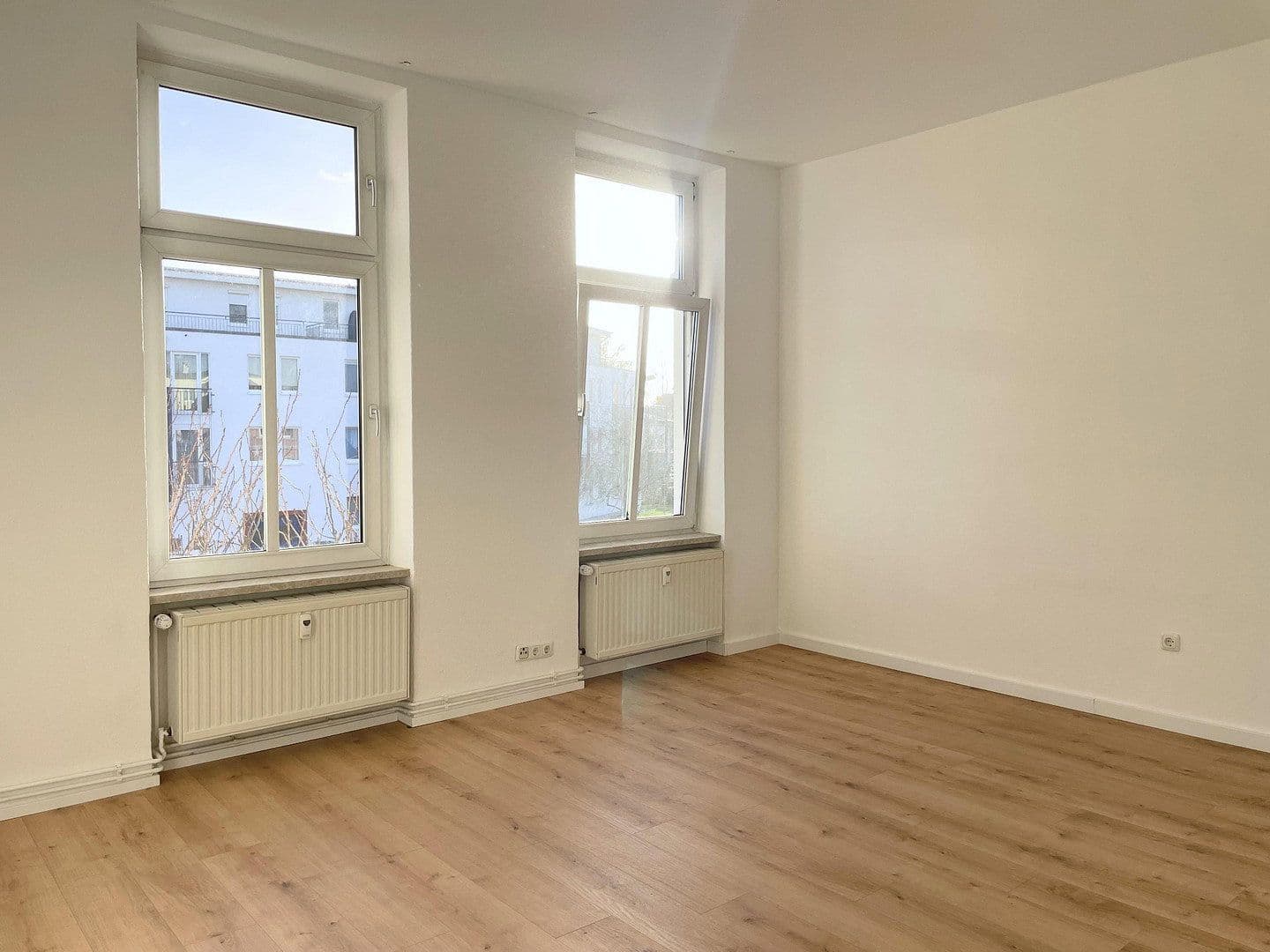 Prenájom bytu 3-izbový 103 m², Güstrow, Meklenbursko-Predpomoransko Prenájom bytu 3-izbový 103 m², Güstrow, Meklenbursko-Predpomoransko
