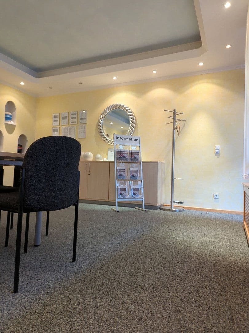 Predaj nebytového priestoru 56 m², Germering-Unterpfaffenhofen, Bavorsko Predaj nebytového priestoru 56 m², Germering-Unterpfaffenhofen, Bavorsko