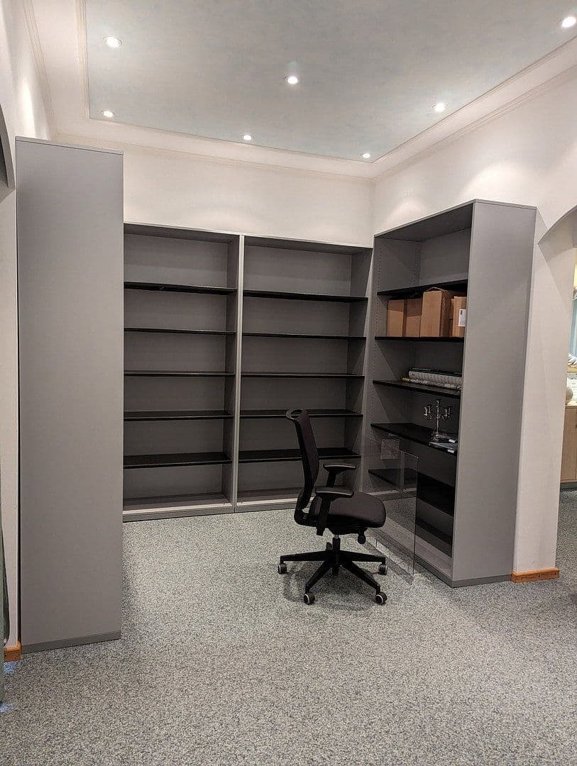 Predaj nebytového priestoru 56 m², Germering-Unterpfaffenhofen, Bavorsko Predaj nebytového priestoru 56 m², Germering-Unterpfaffenhofen, Bavorsko