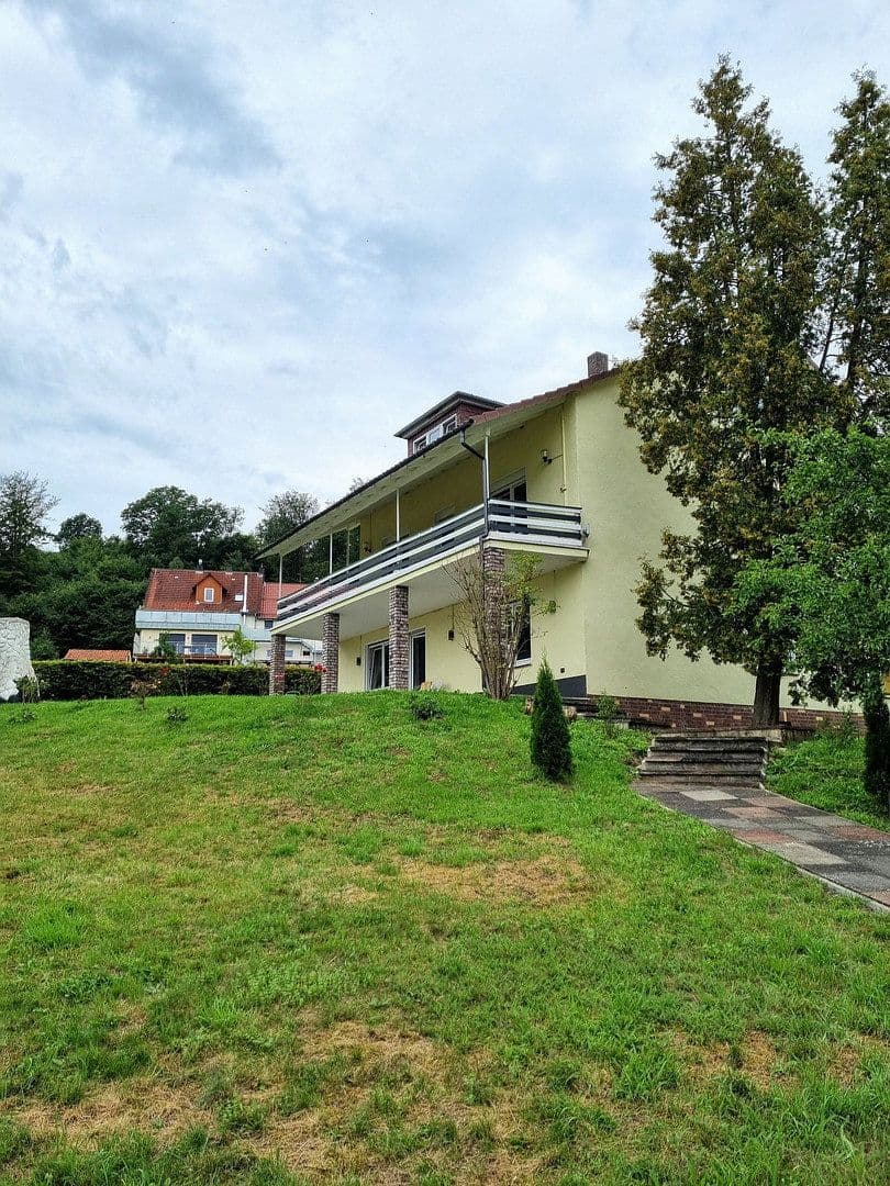 Prenájom nebytového priestoru 2.169 m², Quellenweg 4, Gilserberg, Hesensko Prenájom nebytového priestoru 2.169 m², Quellenweg 4, Gilserberg, Hesensko